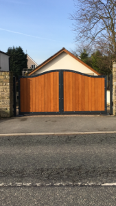 Double Lead Swing Gate Bow Top