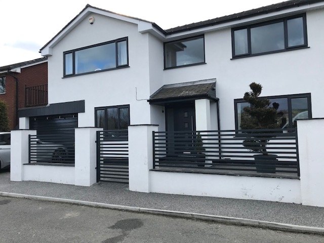 venetian range gates railings